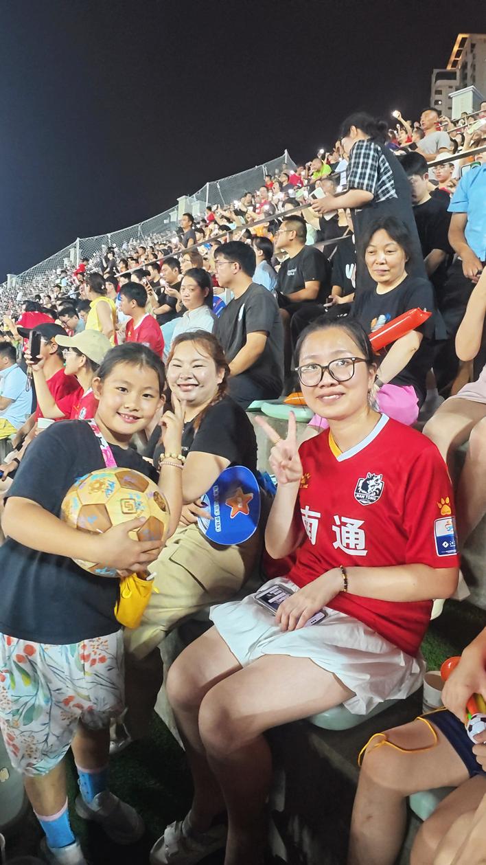 观众席有颗 观众席有颗