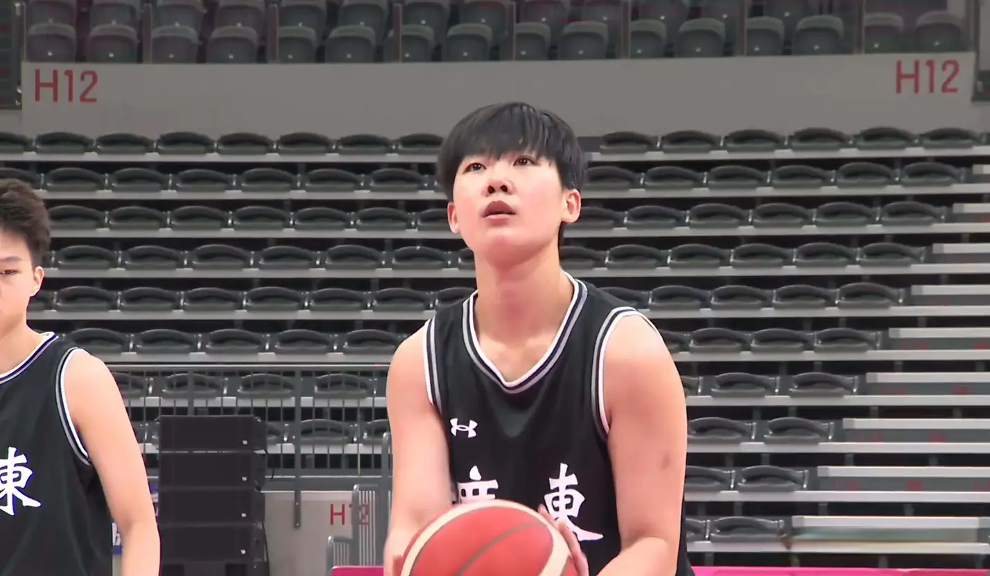 的领先, 持着两位数 的领先, 持着两位数