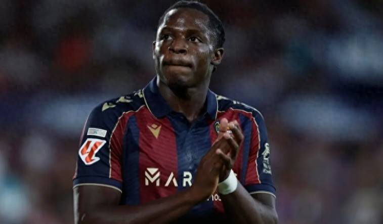 他才刚刚来, class, 化为了进球 他才刚刚来, class, 化为了进球