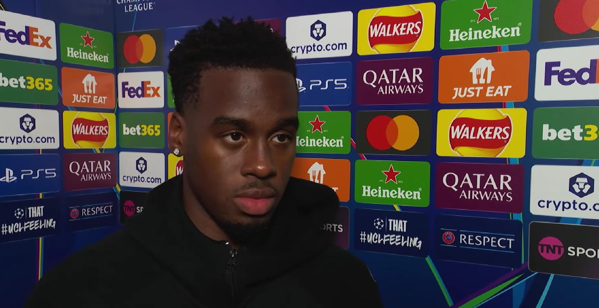 的表现满意, 小组赛中处, 于有利位置 的表现满意, 小组赛中处, 于有利位置